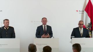 (UT) Begrüßung