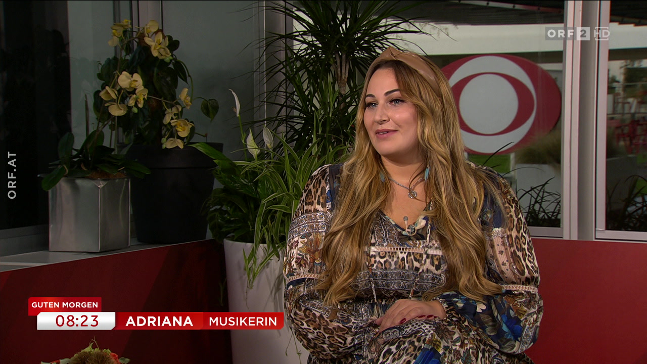Adriana mit ihrer neuen Single 