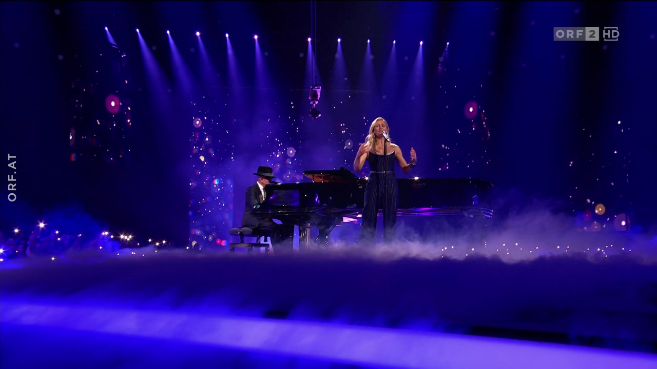 AD | Pascal Kravetz und Helene Fischer mit Luftballon - AD | Die Helene  Fischer Show 2023 vom 25.12.2023 um 20:15 Uhr – ORF-TVthek