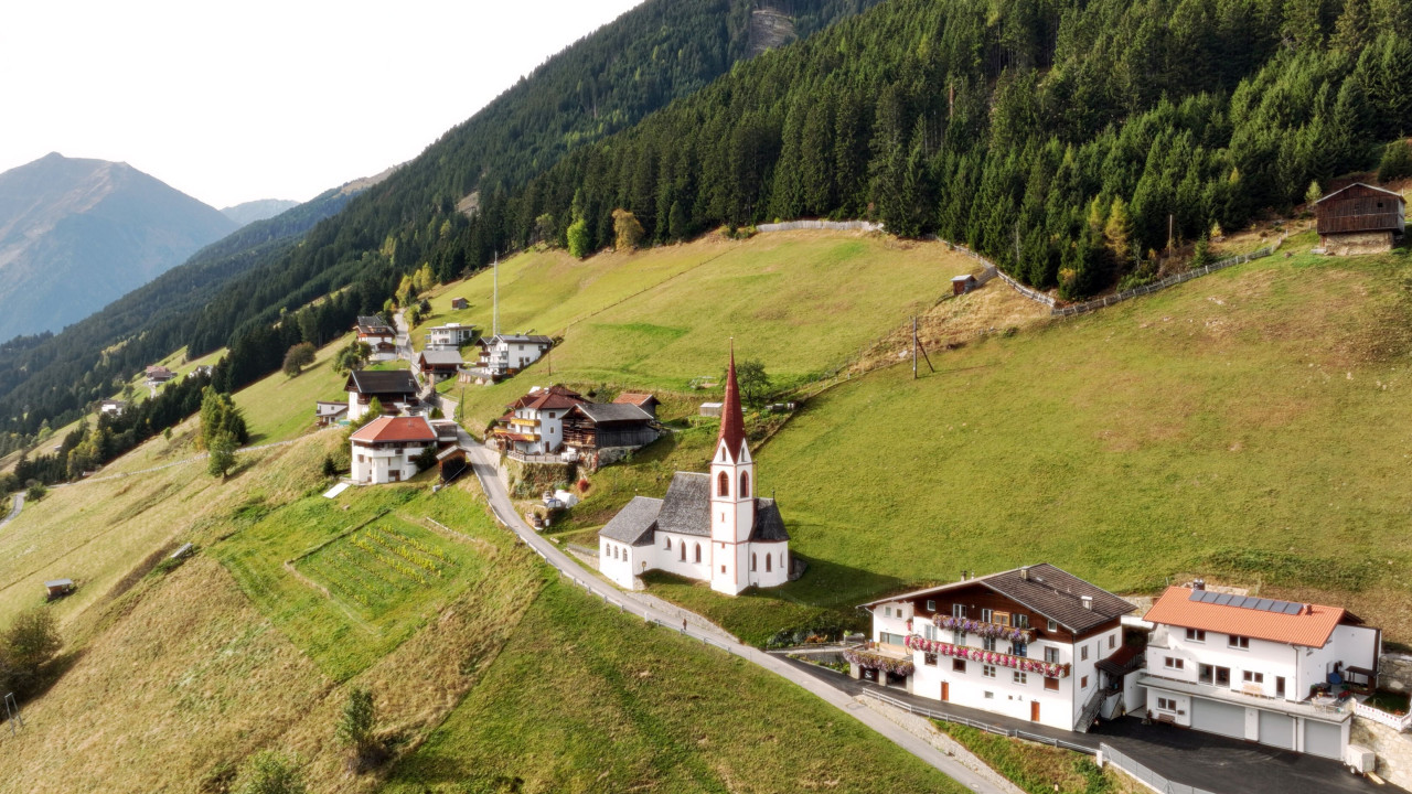 Bergsteigerdörfer in Tirol - Vom Leben in Steinberg am Rofan und ...